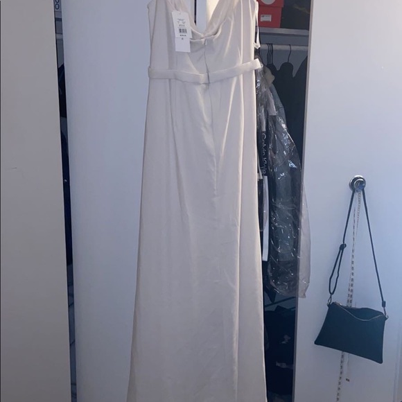 I am selling two wedding dresses. Bundle $300 - Picture 6 of 8